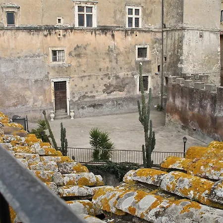Bed & Breakfast Antica Corte Del Castello 3*