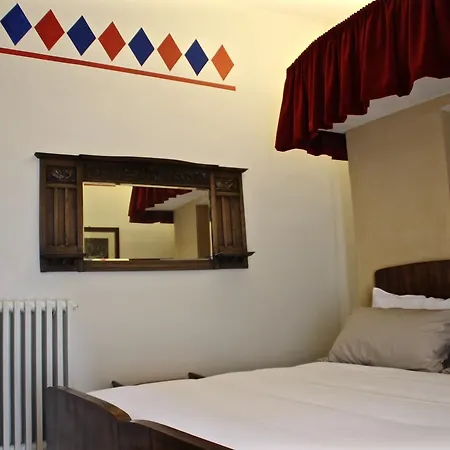 Bed & Breakfast Antica Corte Del Castello 3*