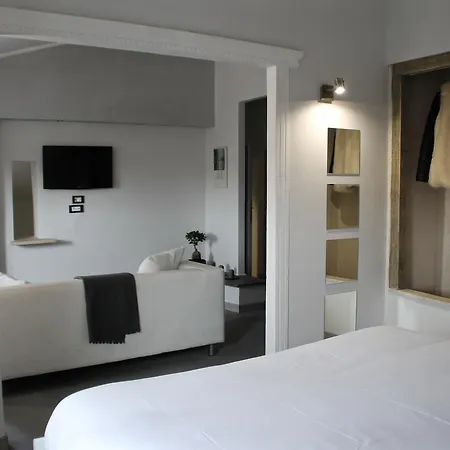 Bed & Breakfast Antica Corte Del Castello 3*