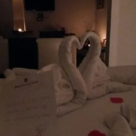 Bed & Breakfast Antica Corte Del Castello 3*